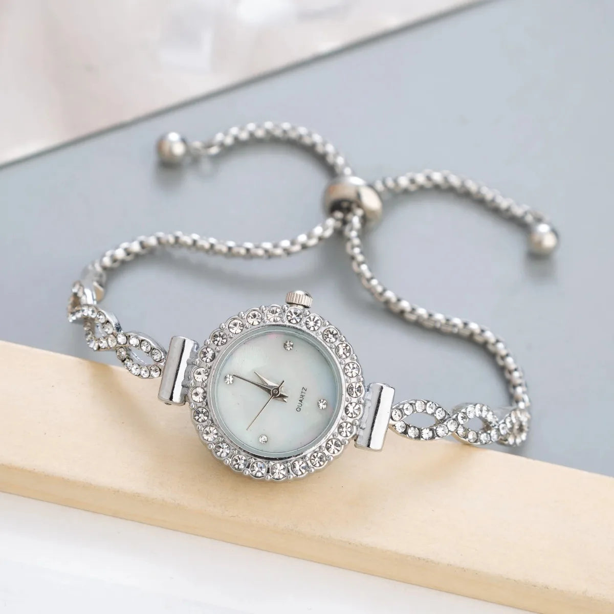 Simple Women's Feather Bracelet Watch